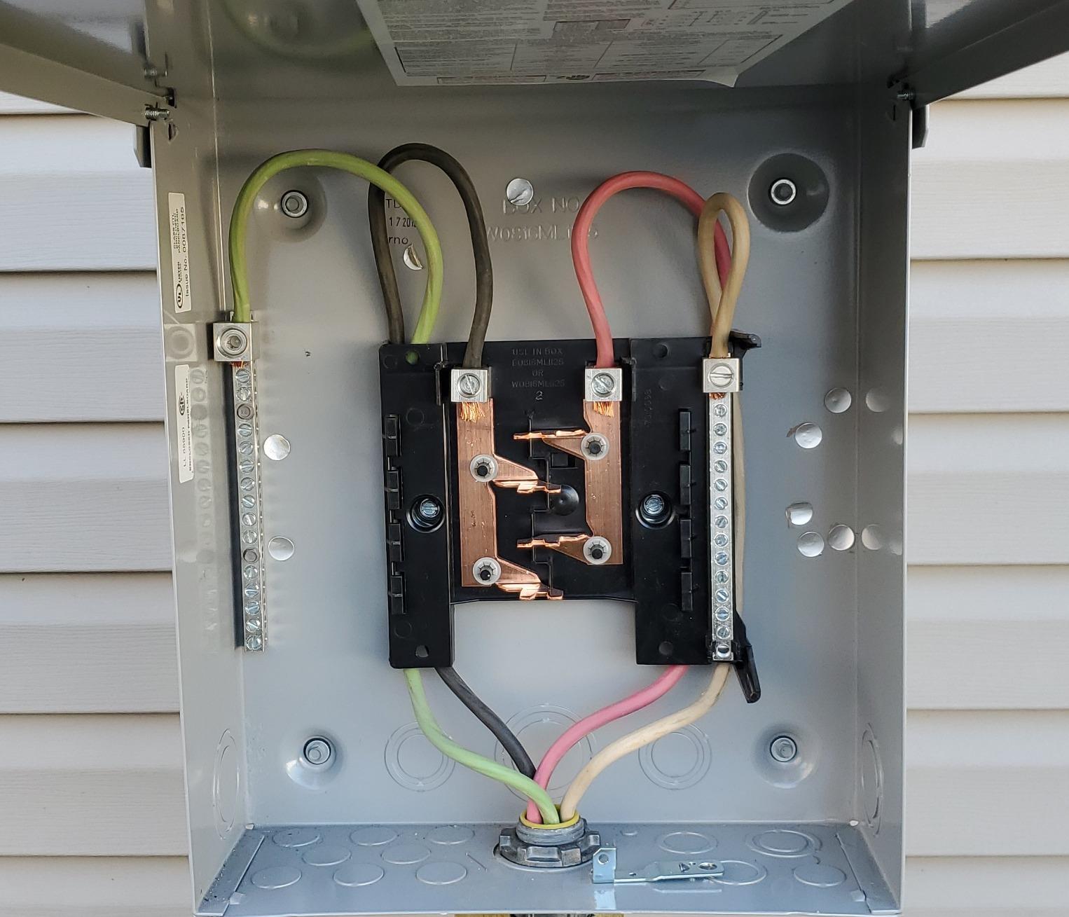 Siemens W0816ML1125CU 125 amp, 8 Space, 16 Circuit, Outdoor Center Load Center, Gray customer photo 2