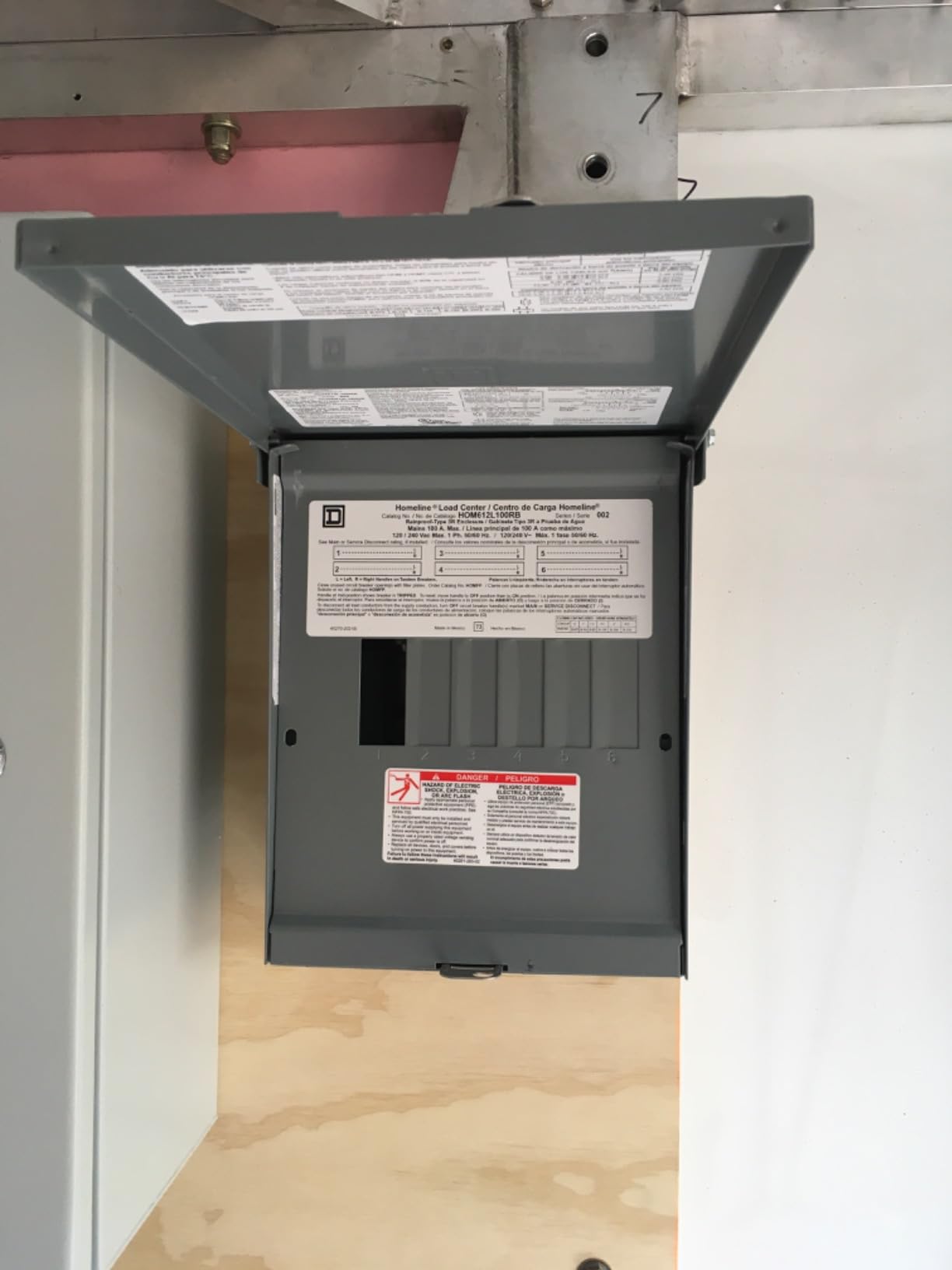 Square D by Schneider Electric Homeline 100 Amp Outdoor Main Lug Load Center, Circuit Breaker Box, 6-Space 12-Circuit, 120/240 VAC, UL Listed, Rainproof NEMA 3R Enclosure customer photo 1