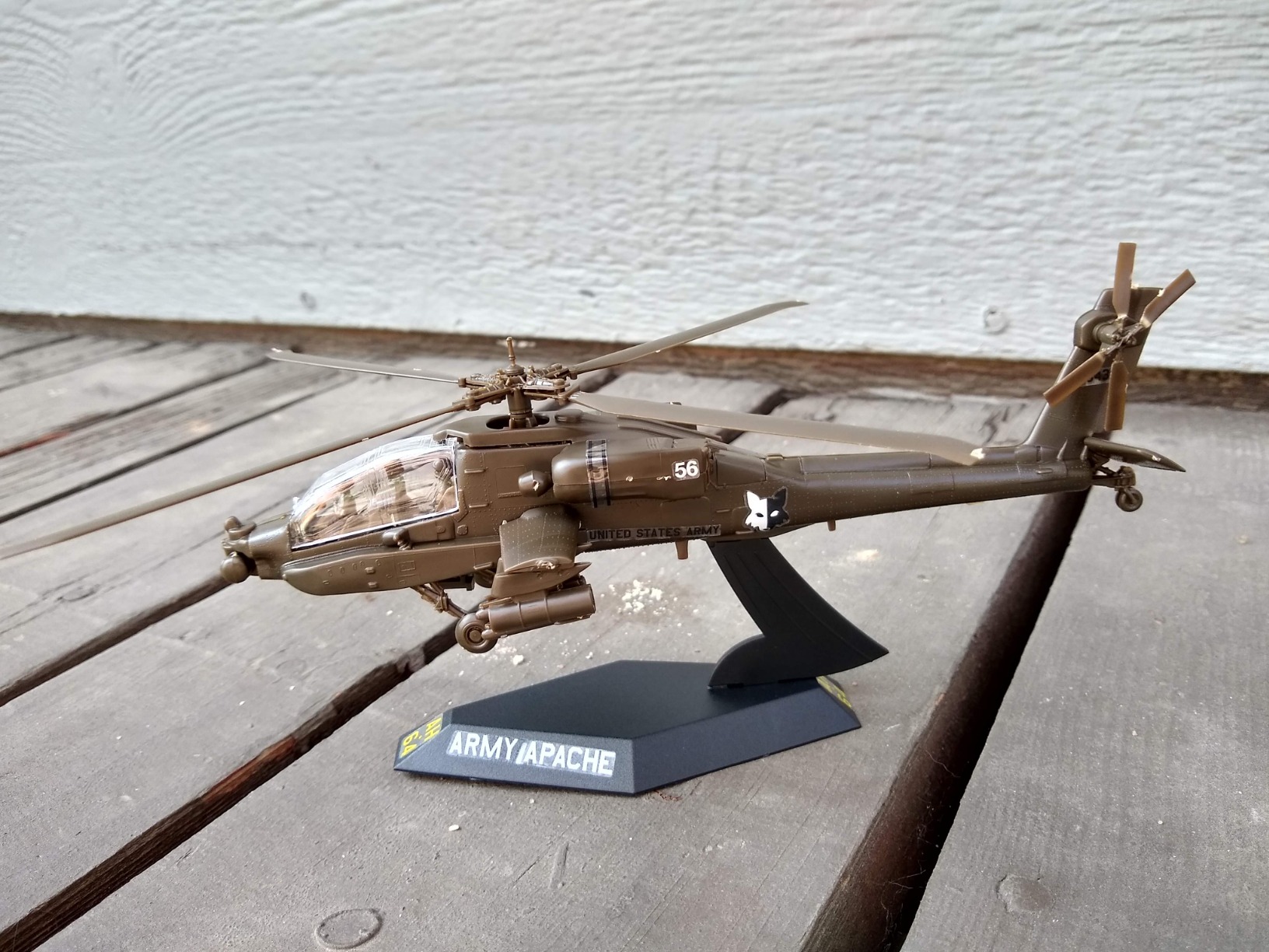 Revell SnapTite Apache Helicopter Plastic Model Kit customer photo 1