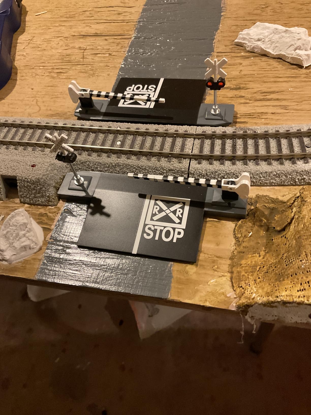 Bachmann Trains - Scenery Accessories - ROAD CROSSING - HO Scale customer photo 1