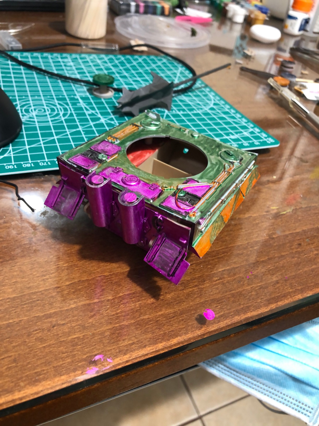 Tamiya TAM87042 87042 Surface Primer L Gray, 180ml Spray Can, Light Gray customer photo 2