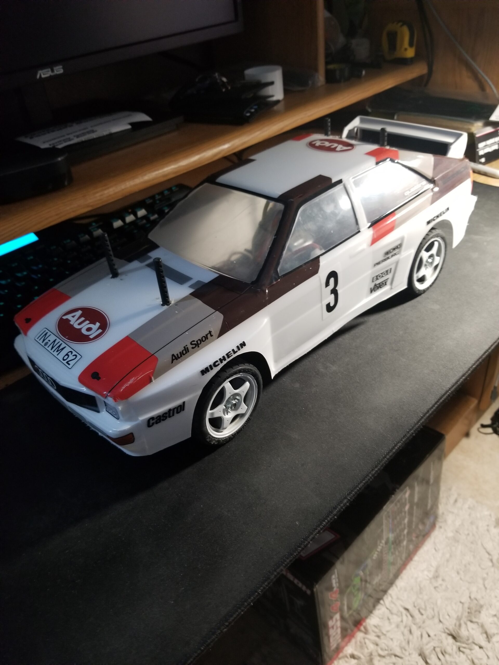 Tamiya 86001 PS-1 Polycarbonate Spray Paint, White customer photo 2