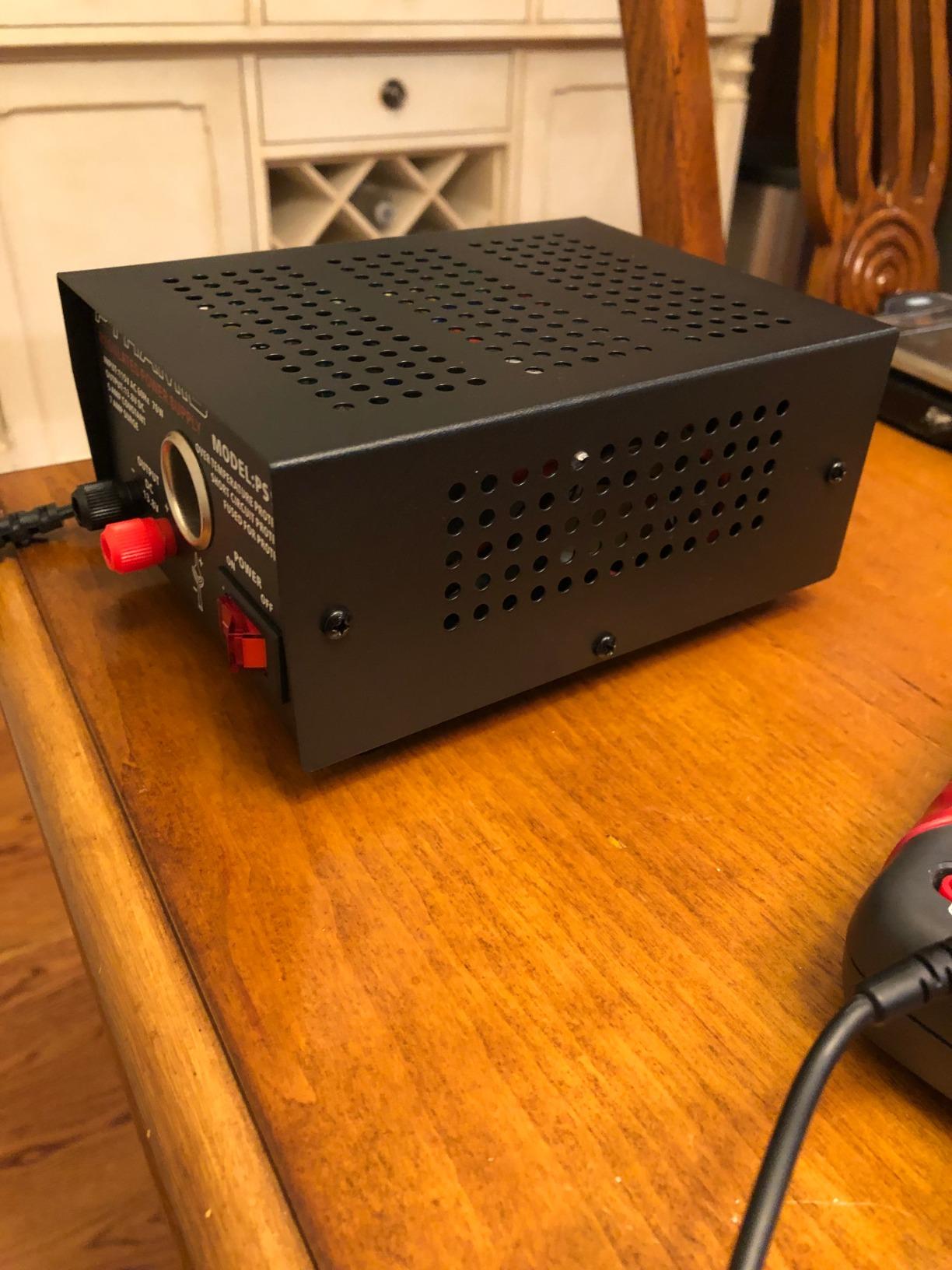 Pyramid PS9KX Universal Compact Bench Power Supply-5 Amp Linear Regulated Home Lab Benchtop Converter w/ 13.8 Volt DC 115V AC 70 Watt Input, Screw Type Terminal, 12V Car Cigarette Lighter customer photo 2
