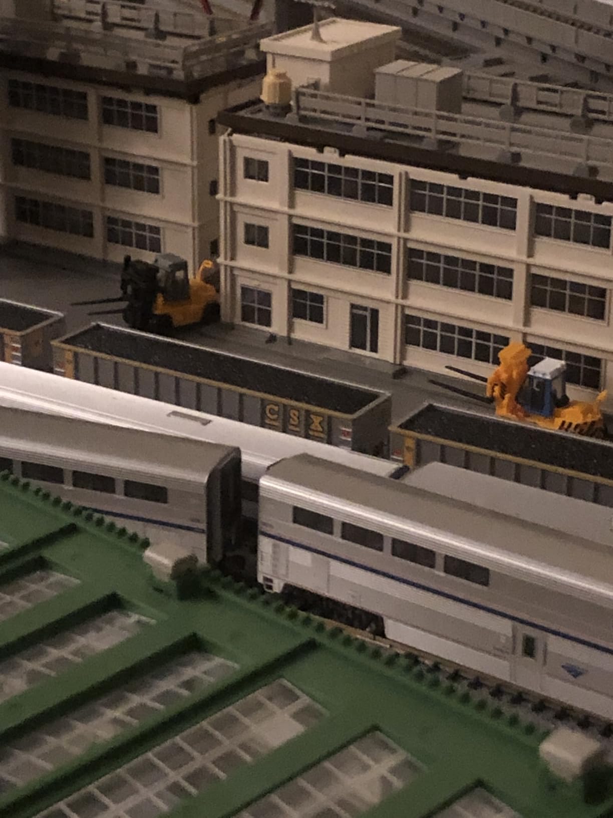 Kato 23-310 N Scale Industrial Building Structure customer photo 1