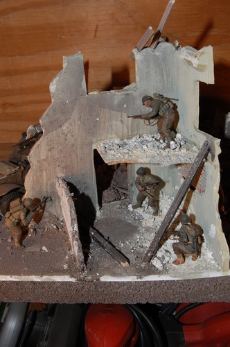 Tamiya 35192 - WWII US Infantry Attack Figurines 1:35 - Set of 6 customer photo 5