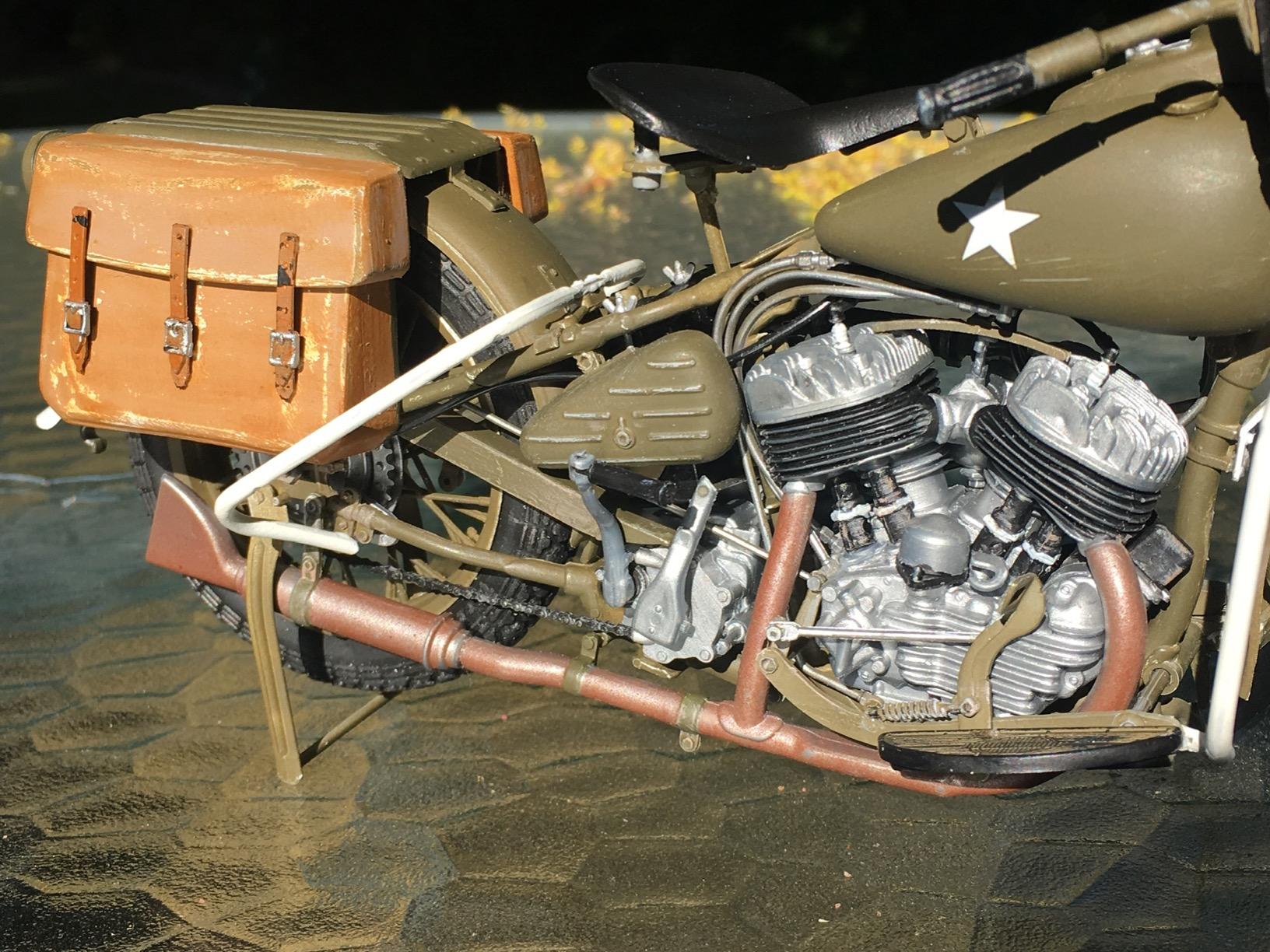 Italeri Harley Davidson WLA 750 WWII Military Motorcycle 1:9 Scale customer photo 1