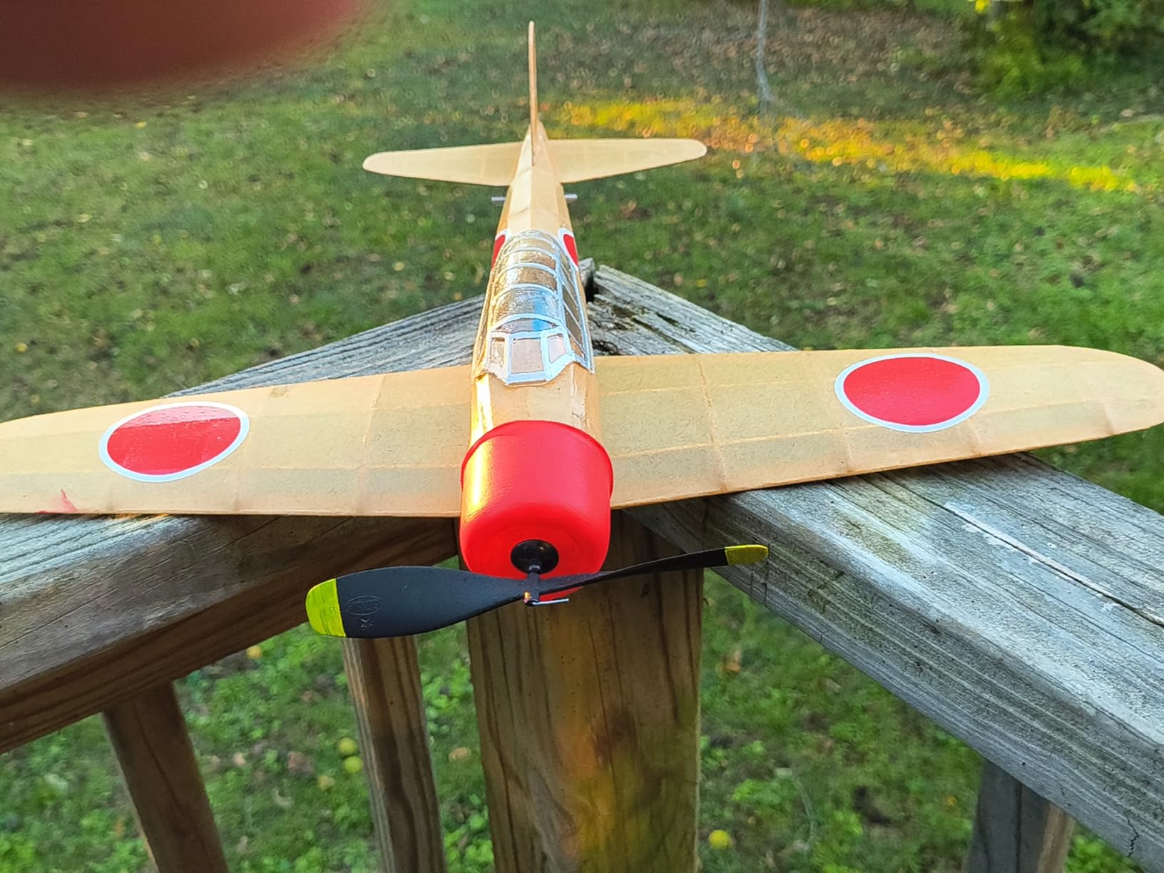 Guillow's Nakijima A6M2-N Rufe Model Kit Small customer photo 2