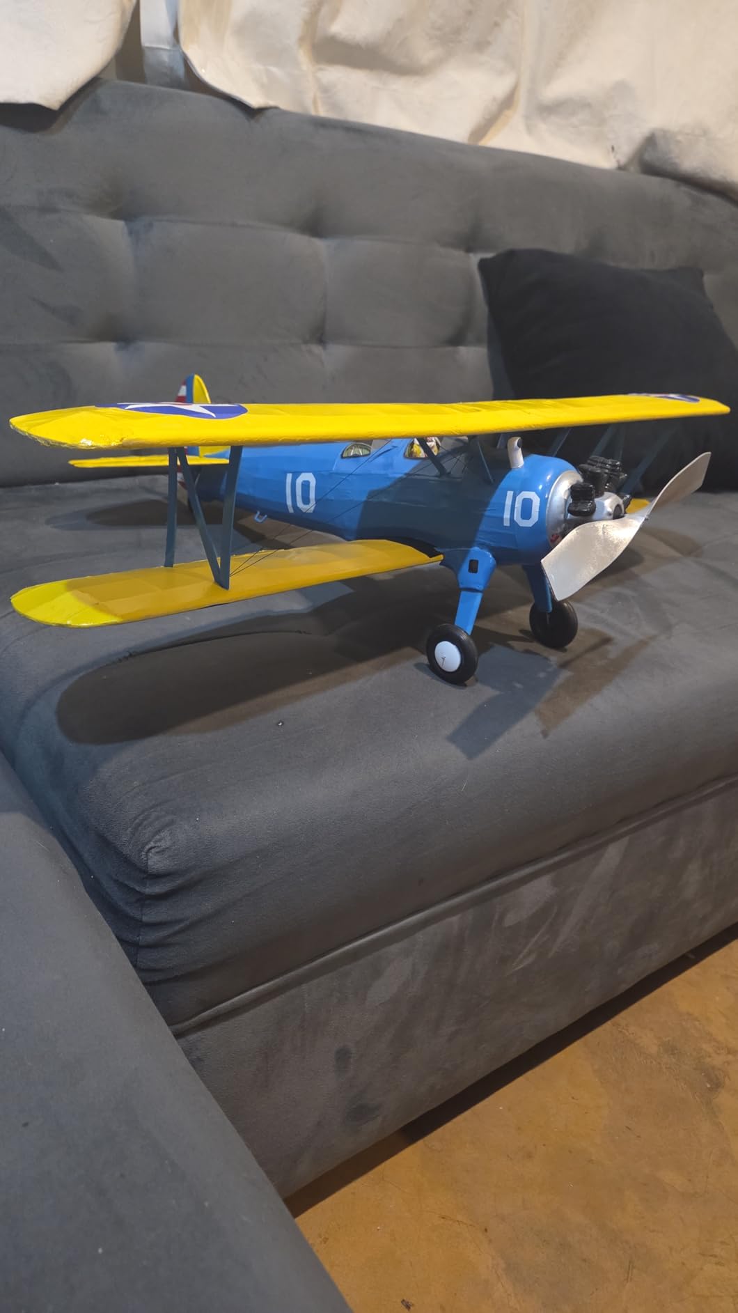 Guillow's Stearman PT-17 Model Kit, Navy, Small customer photo 1