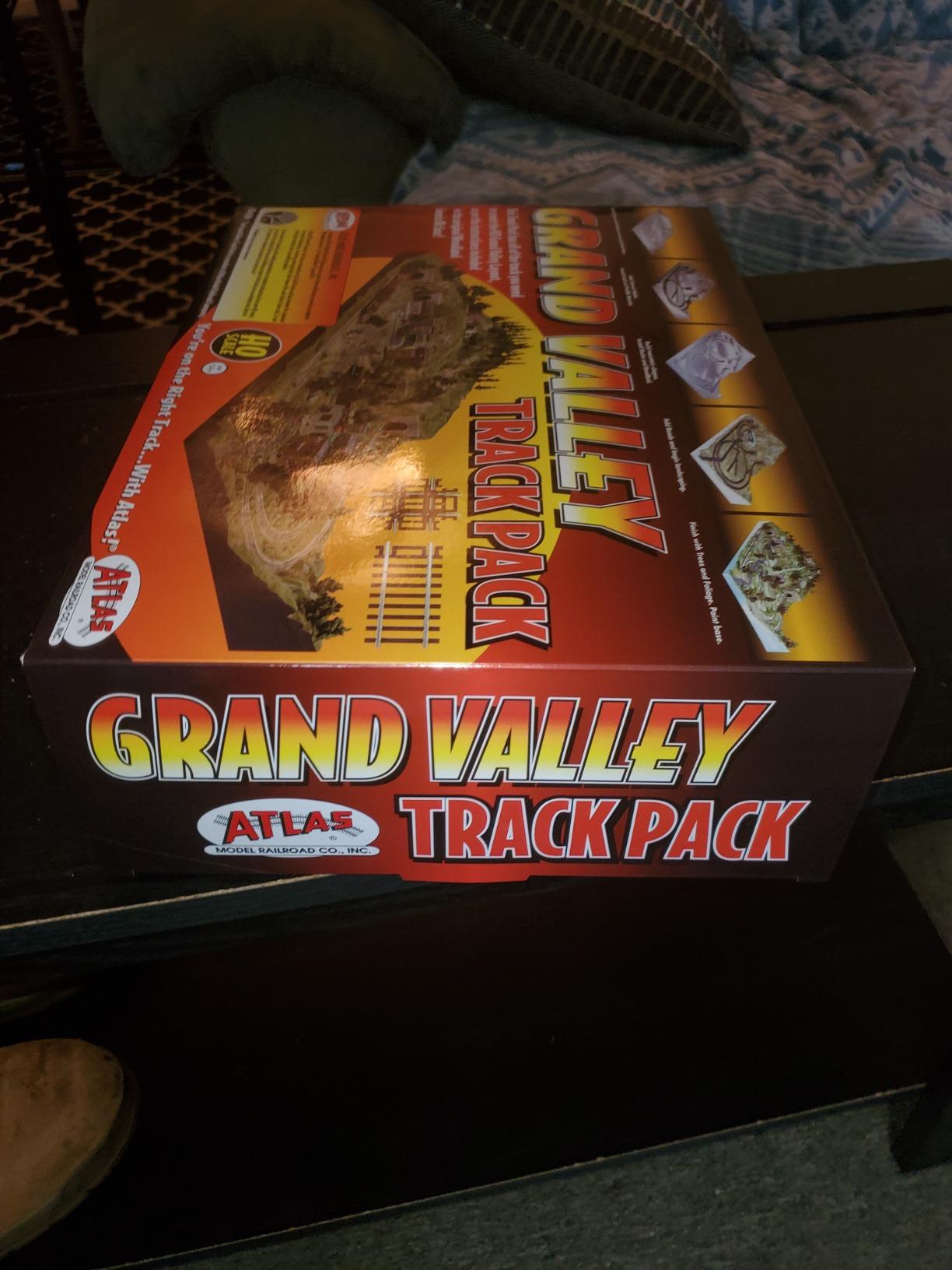 HO Grand Valley Track Pack customer photo 9