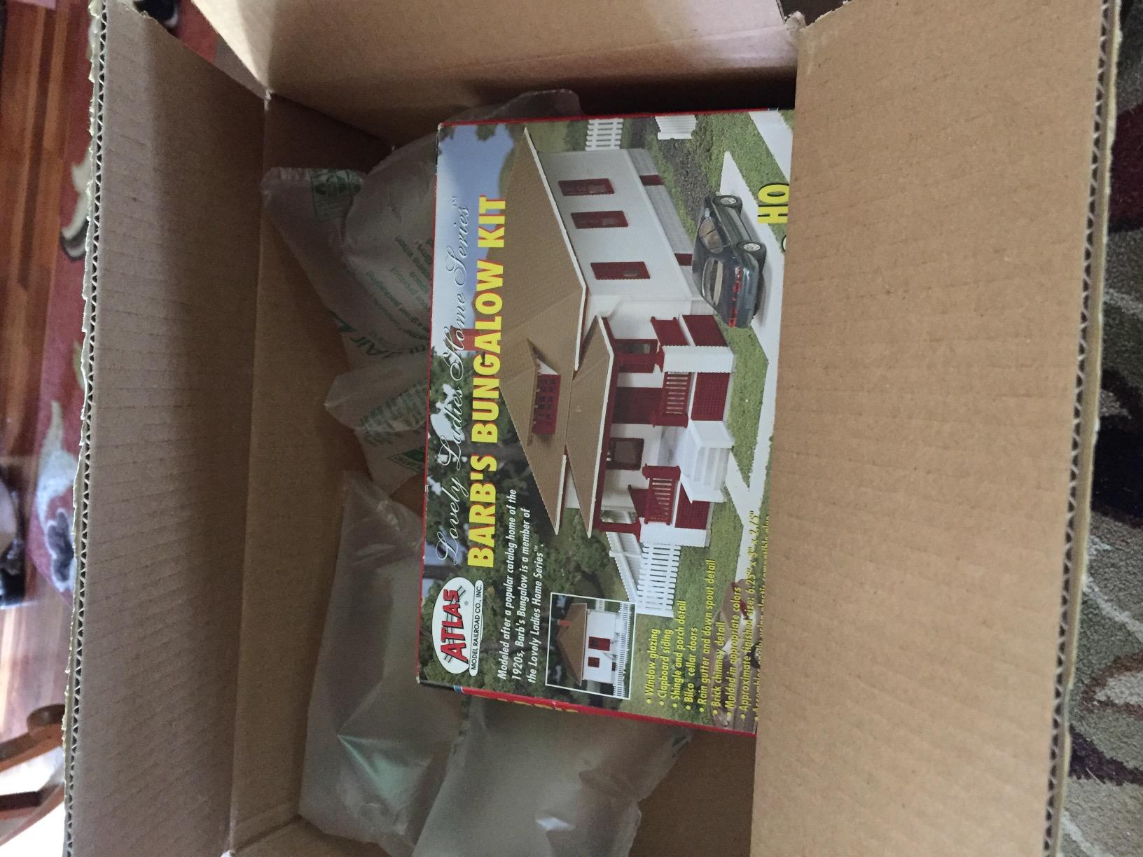 Roundhouse 3-Stall Kit HO Scale Atlas Trains customer photo 2