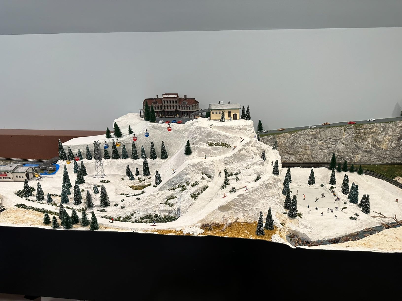 AMACO - 41822D 351254 Sculptamold Modeling Compound, 25 lb, White customer photo 1