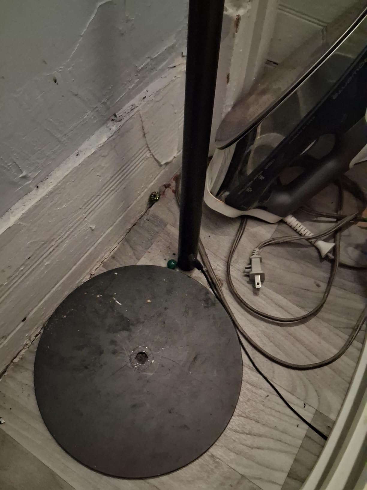 J-B Weld 8276 KwikWeld Quick Setting Steel Reinforced Epoxy - Dark Grey 2 oz customer photo 2