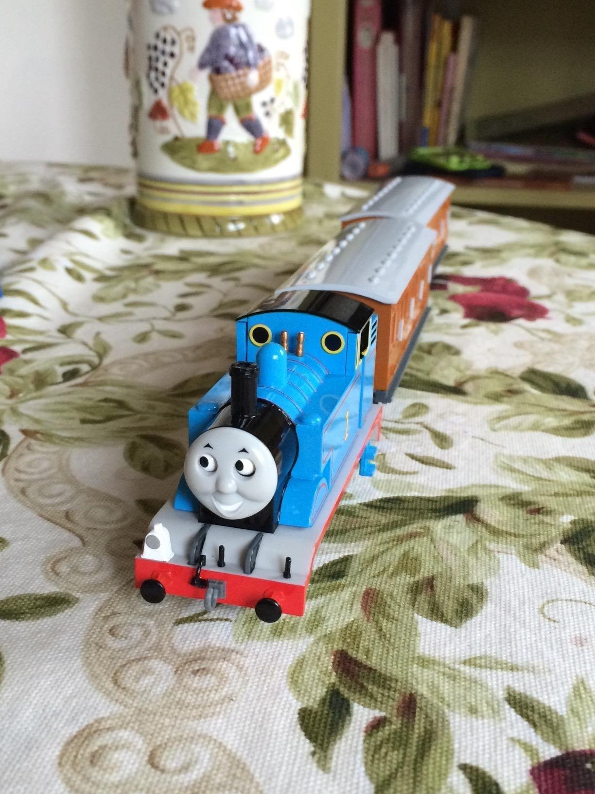 Bachmann Trains - Thomas & Friends Thomas with Annie and Clarabel Ready To Run Electric Train Set - HO Scale customer photo 2