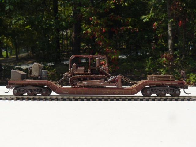 Bachmann Trains - 52' Center Depressed Flat Car - with NO LOAD - HO Scale customer photo 2