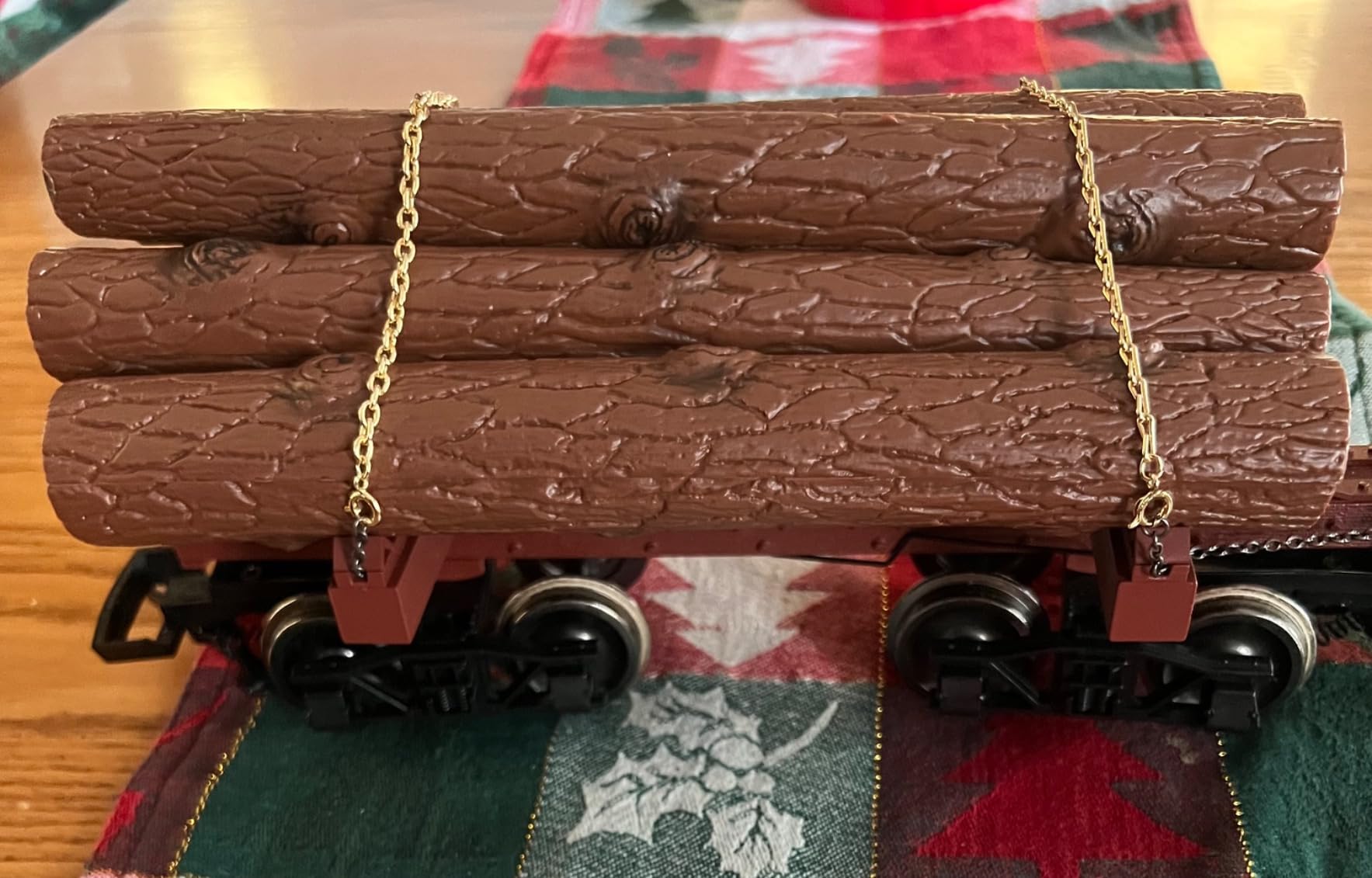 Bachmann Industries (BACAC) Painted, Unlettered Skeleton Log Car with Logs - Large 