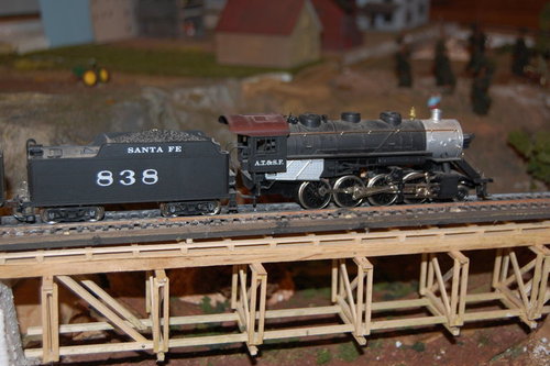 Bachmann Trains - PLASTICVILLE U.S.A. BUILDINGS - CLASSIC KITS - TRESTLE BRIDGE - O Scale customer photo 1