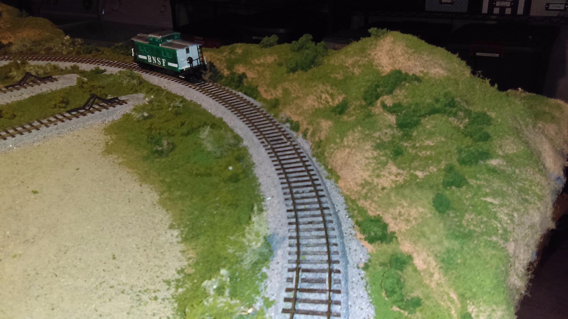 Kato USA, Inc. Unitrack Ballast, 7oz, KAT24039 customer photo 1