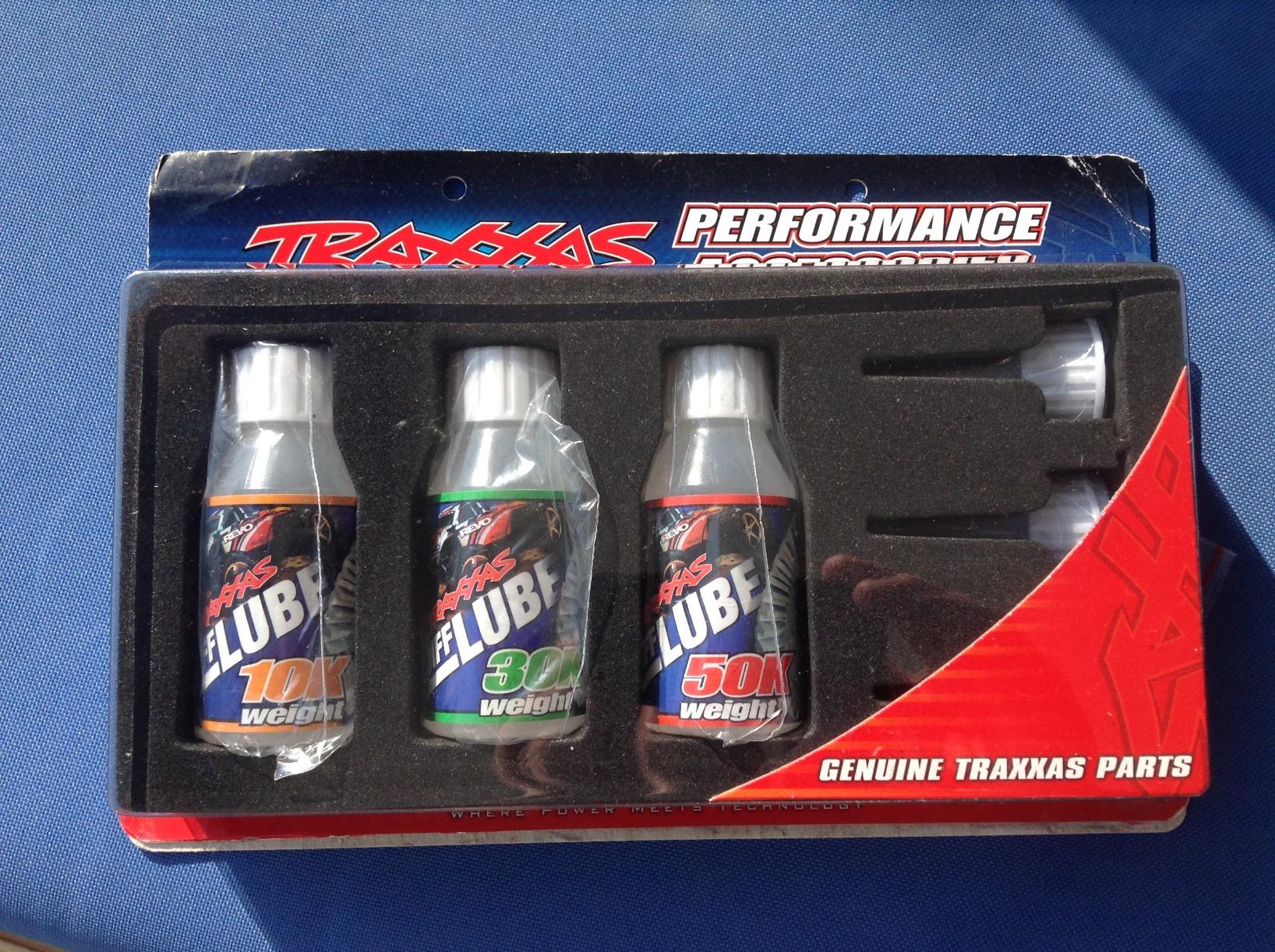 Traxxas 5136X Differential Oil Kit (10,000, 30,000, 50,000 Weights) customer photo 2