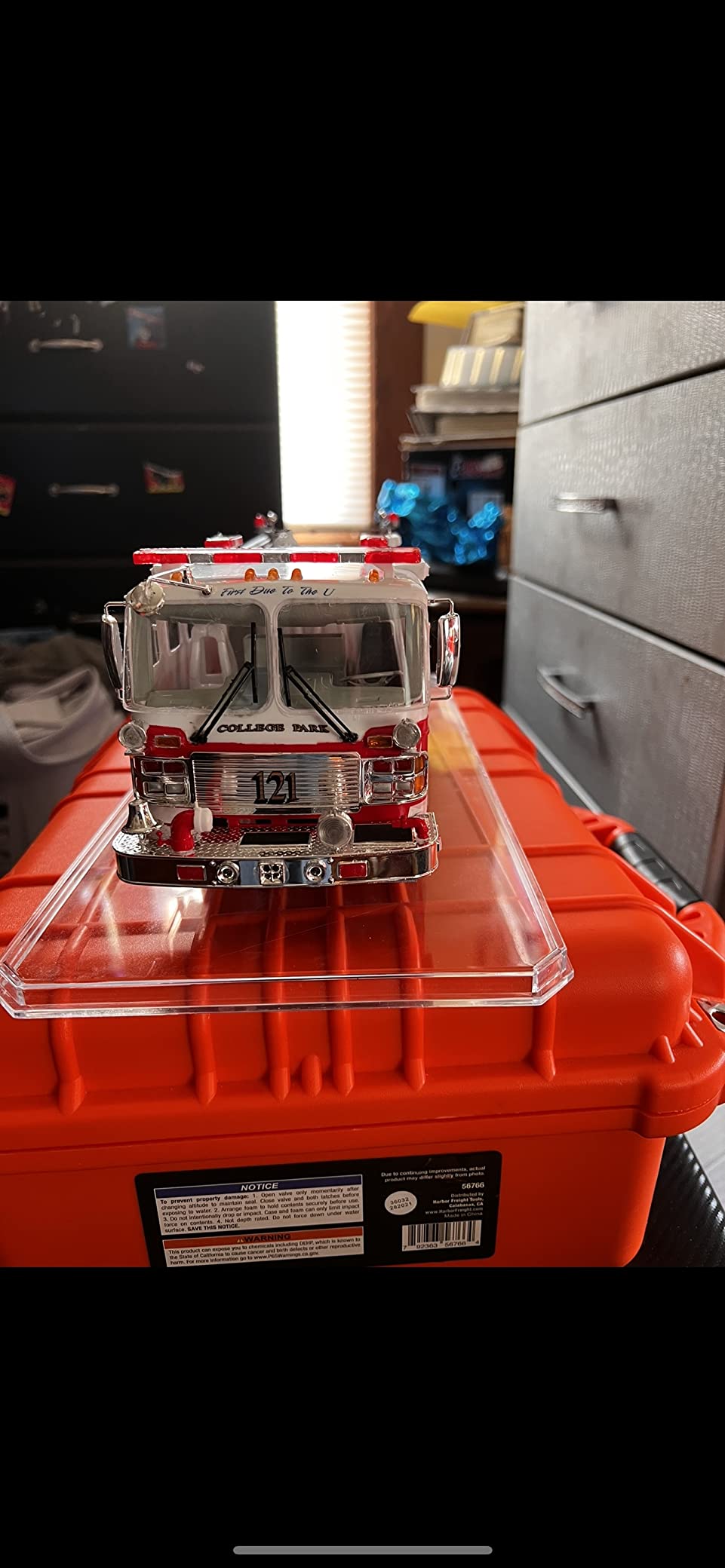 Trumpeter 1/25 2002 American Lafrance Eagle Fire Pumper Truck Model Kit (TSM-2506) customer photo 2