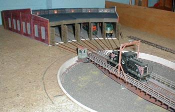 Walthers Cornerstone HO Scale Model Roundhouse, 8 customer photo 1