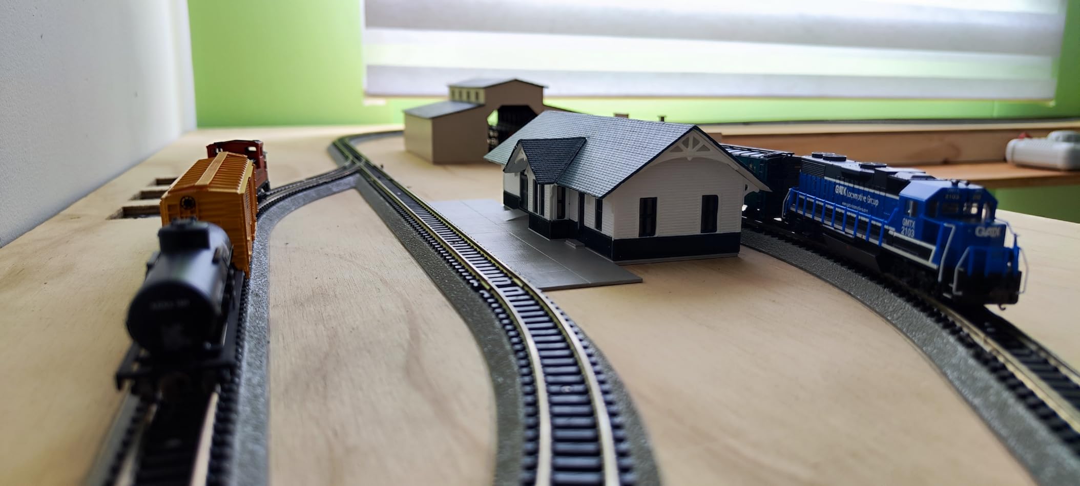 Walthers Cornerstone Golden Valley Depot 933-3532 HO Scale Model Railroad - Structure Kit customer photo 2