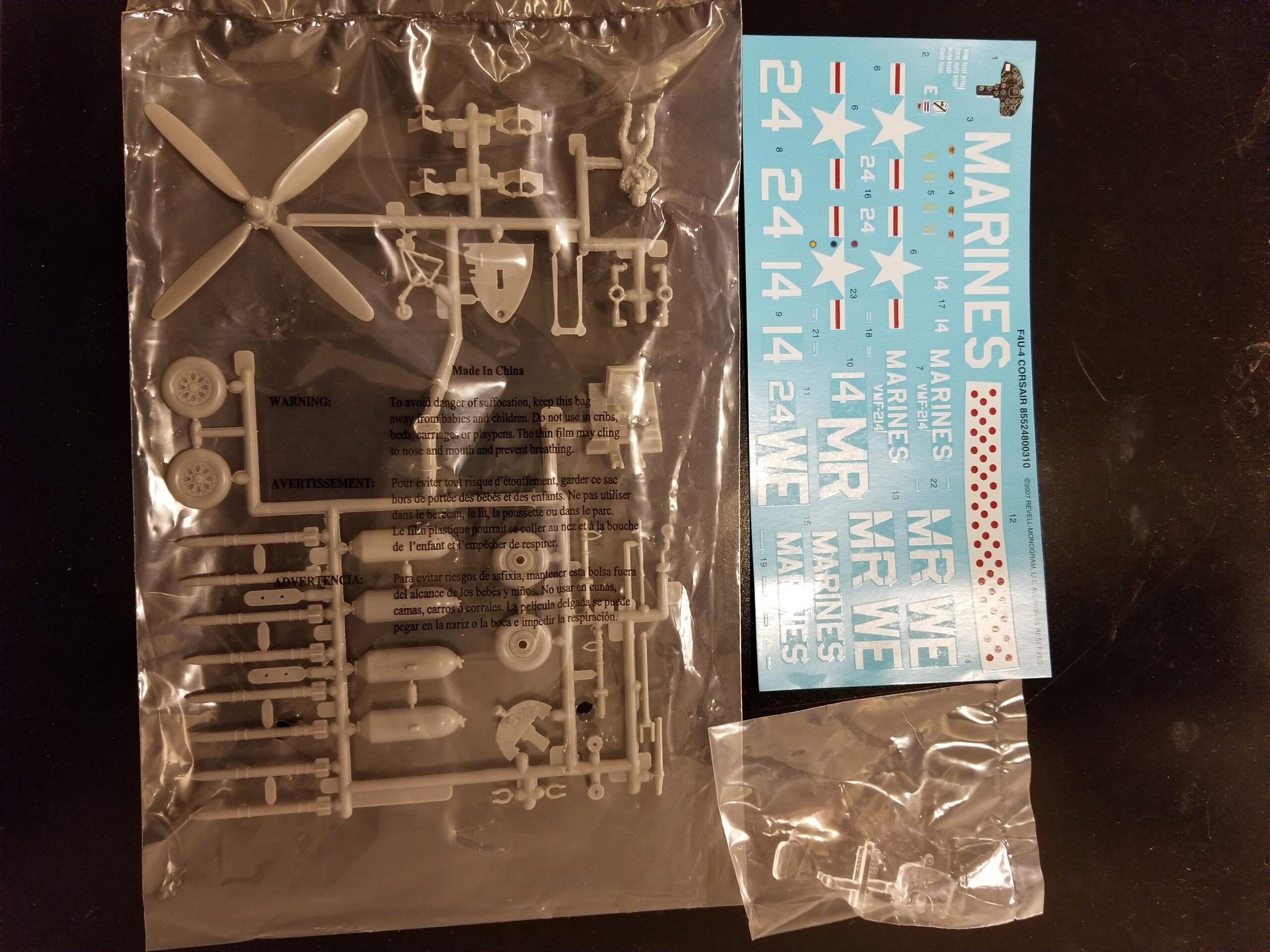 Revell Corsair F4U-4 1: 48 Scale, Green customer photo 1