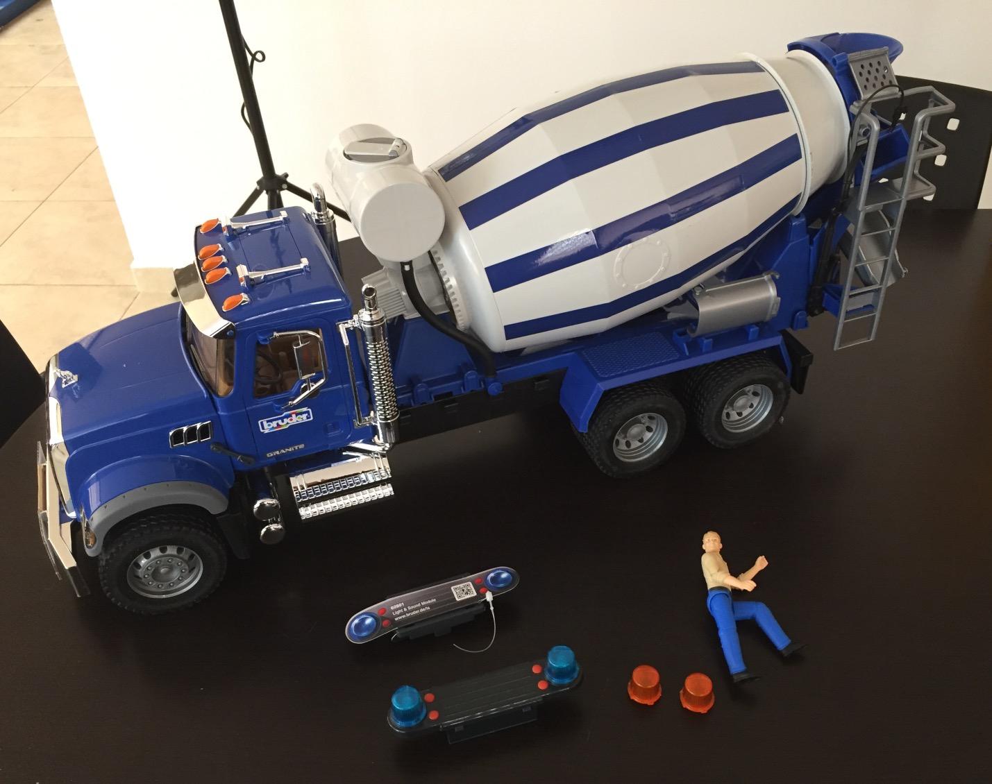 Bruder 02814 Mack Granite Concrete Mixer Truck, 1:16 Scale: Realistic Construction Toy with Rotating Drum & Crank Handle | Durable ABS Plastic for Indoor, Outdoor, Sand & Snow Play Ages 3+ customer photo 2