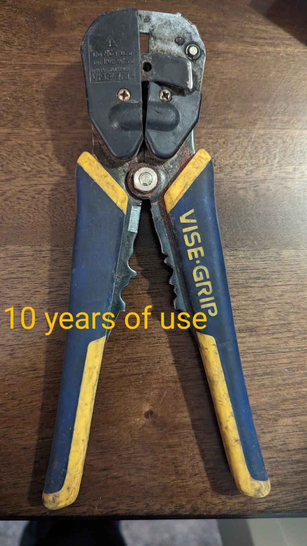 IRWIN VISE-GRIP Wire Stripper, 2 inch Jaw, Cuts 10-24 AWG, ProTouch Grip for Maximum Comfort (2078300) customer photo 2