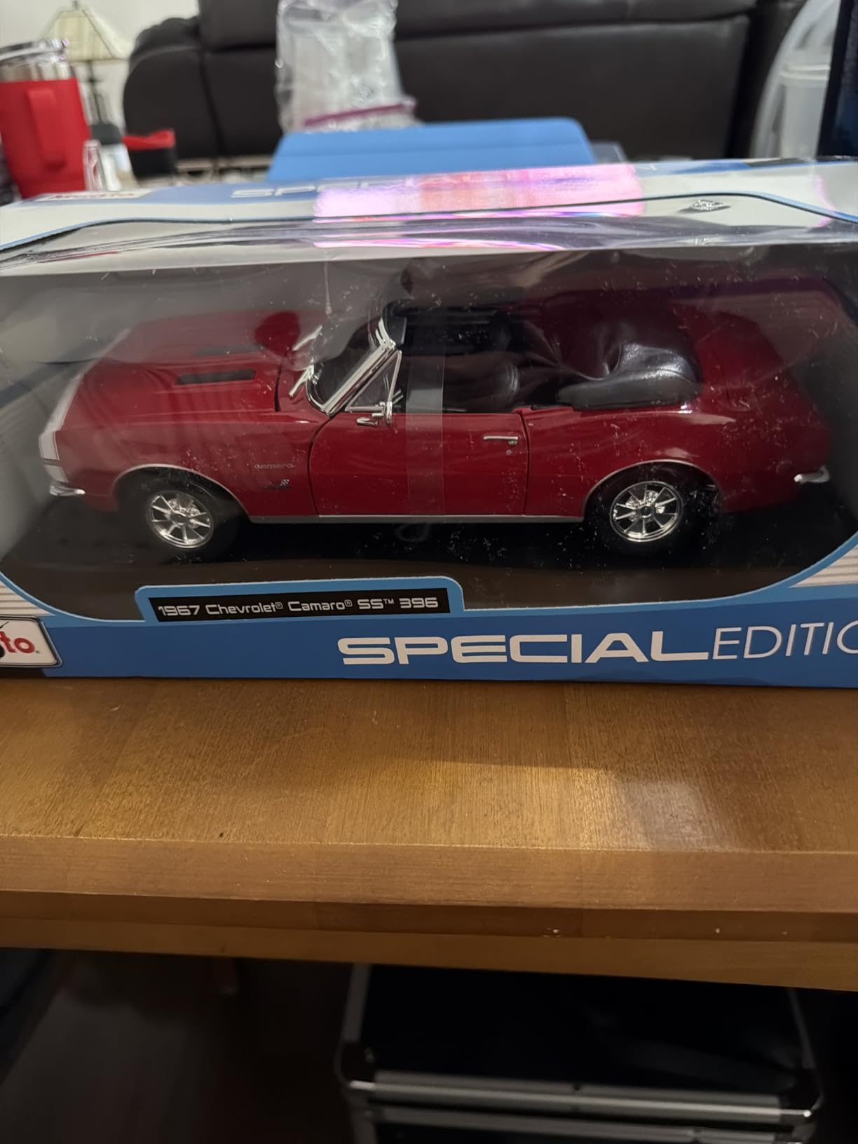 1967 Chevrolet Camaro SS 396 Convertible Red 1-18 Diecast Model Car by Maisto customer photo 1