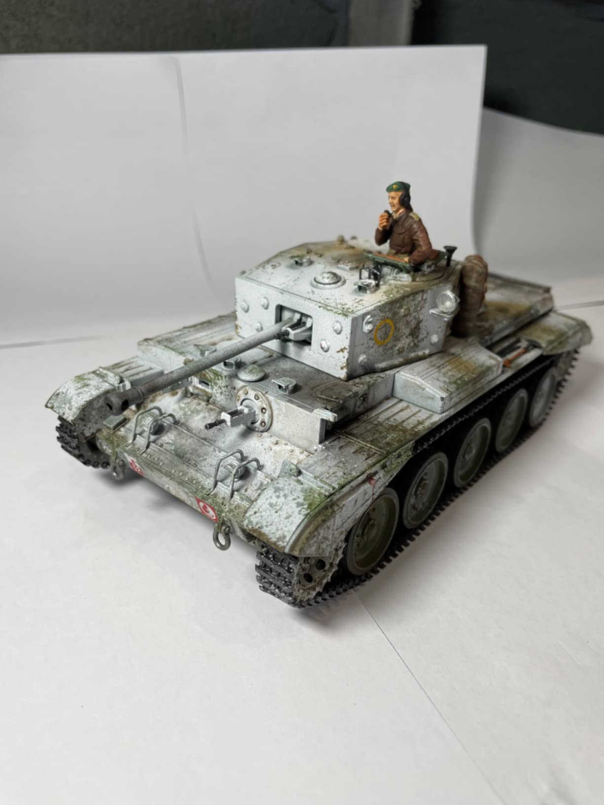 Tamiya 300035221 WWII British Tank Cromwell Mk.IV Cruiser Tank Plastic Model Kit customer photo 2