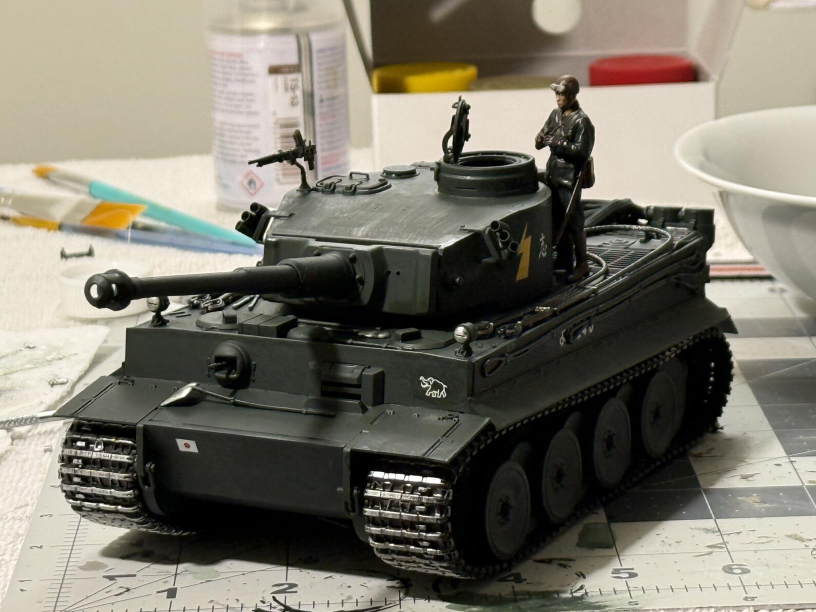 Tamiya 35216 1/35 Ger. Tiger I Early Production Tank Plastic Model Kit customer photo 2