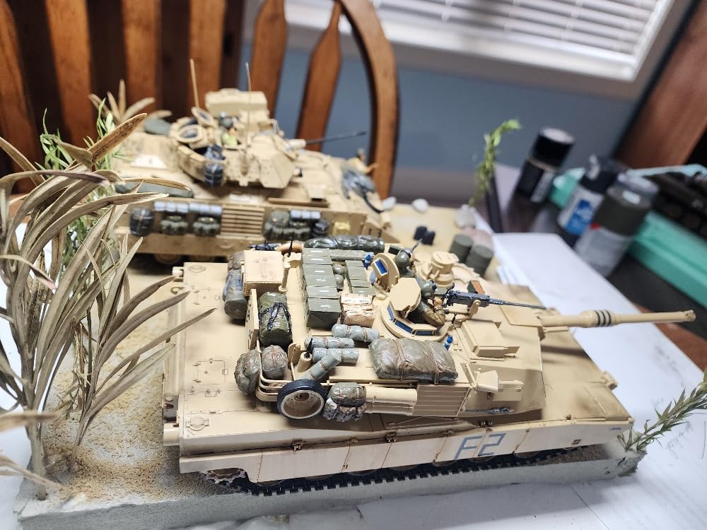 Tamiya 35264 Desert Storm 1:35 U.S. M2A2 Bradley IFV (2) customer photo 1