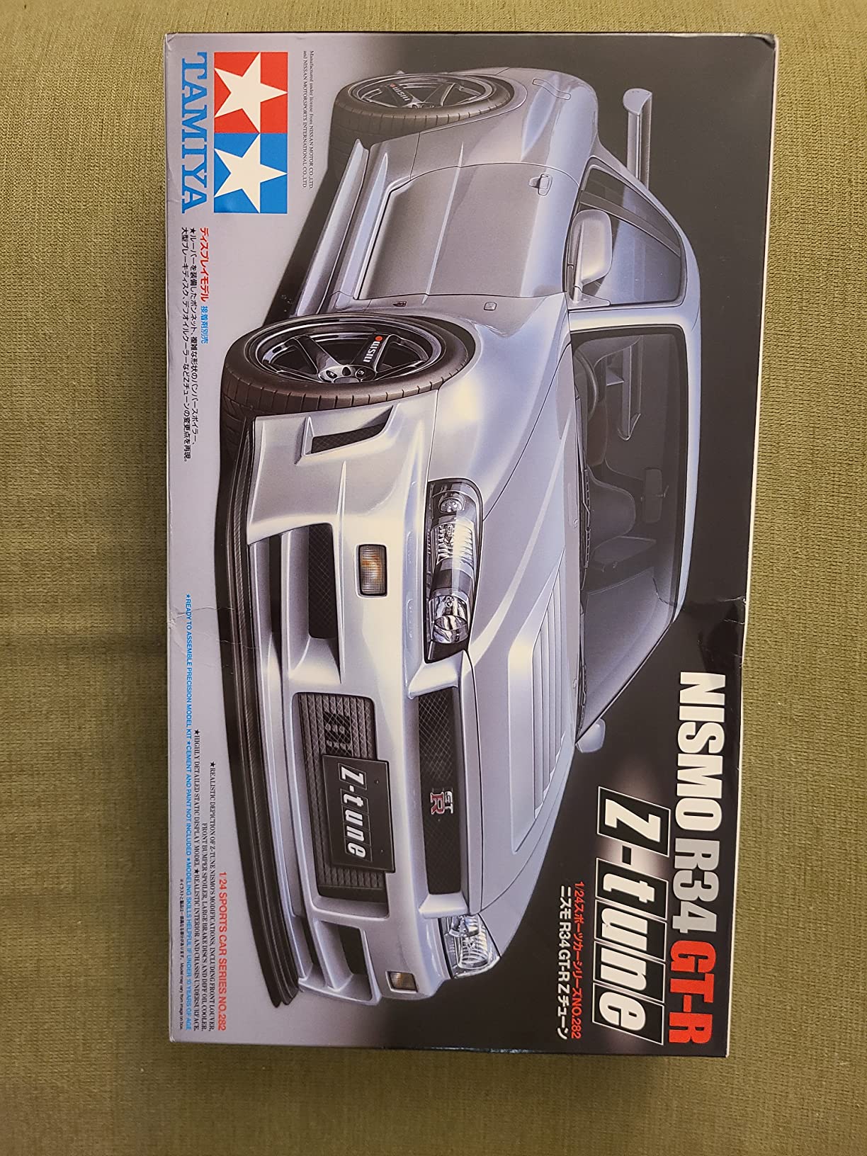 Tamiya Nissan Skyline GT-R R34 - Nismo Z-Tune 1/24 Scale Model Kit 24282 customer photo 11