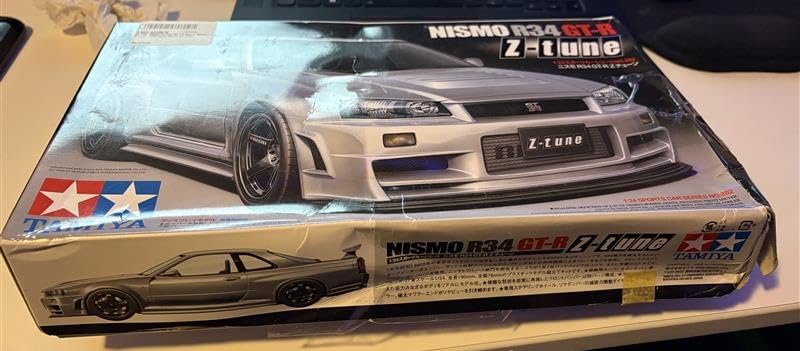 Tamiya Nissan Skyline GT-R R34 - Nismo Z-Tune 1/24 Scale Model Kit 24282 customer photo 4