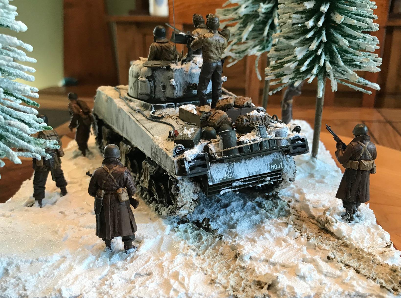Tamiya M4A3 Sherman 105mm Howitzer 1/35 Scale Model Kit customer photo 2