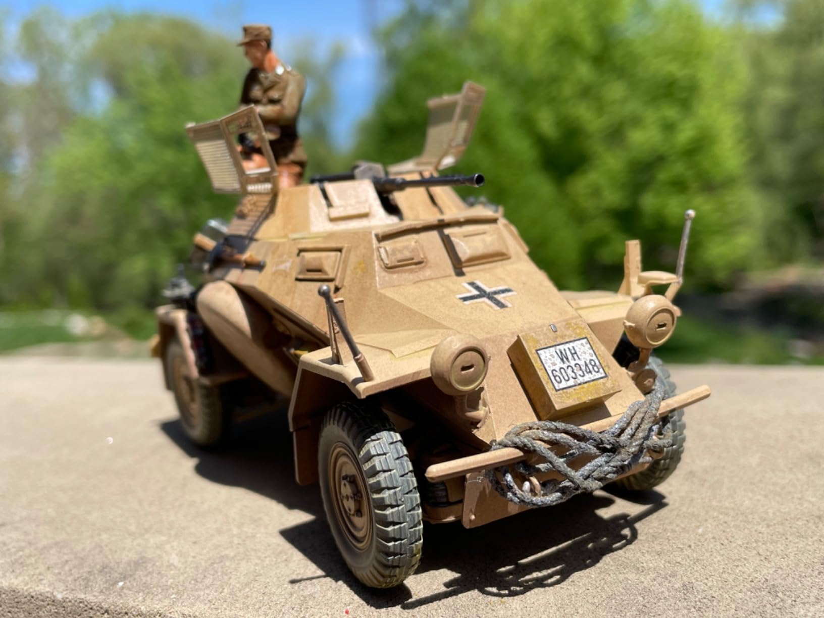 Tamiya 300035286 1:35 WWII Special Automotive 222 Direct-Action Reconnaissance Tank North Africa customer photo 2
