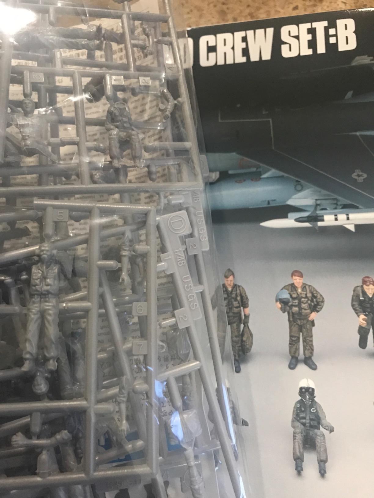 Hasegawa X48-5 US Air Force Pilot / Ground Crew Set B customer photo 1