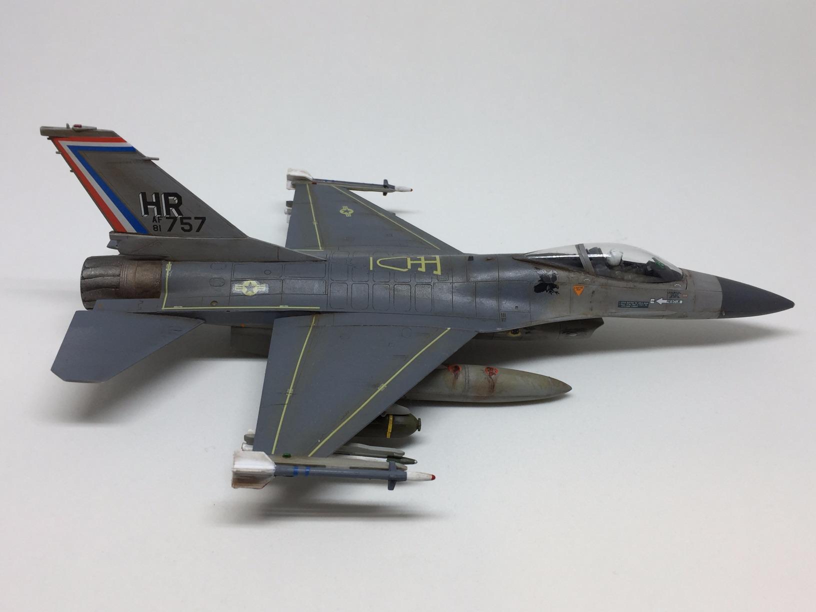 Hasegawa 1/72 F-16A Plus Fighting Falcon Plastic Model Kit customer photo 2