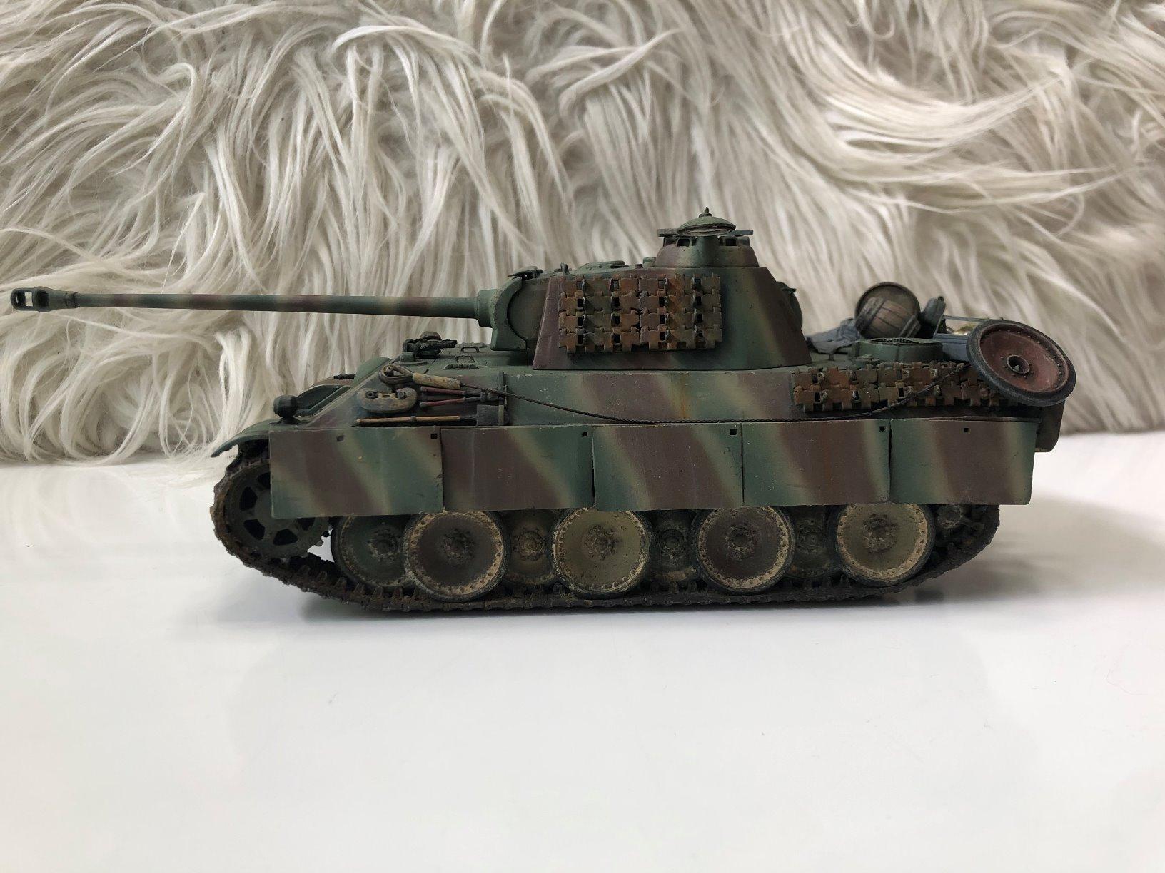 Tamiya 300035176 - 1:35 WWII Special Vehicle 171 Panther G Late Version (2) customer photo 1
