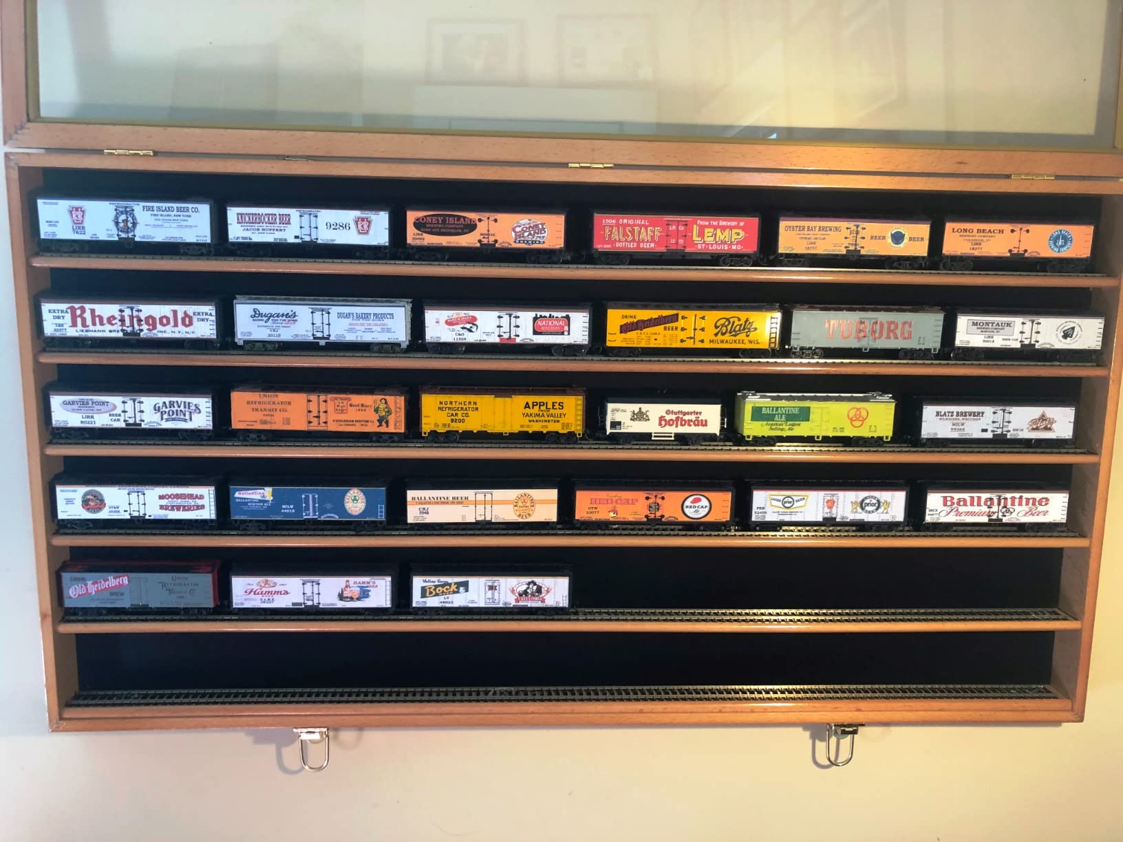 HO Scale Model Train Display Case Cabinet Wall Rack w/98% UV Protection- Lockable - Walnut customer photo 2