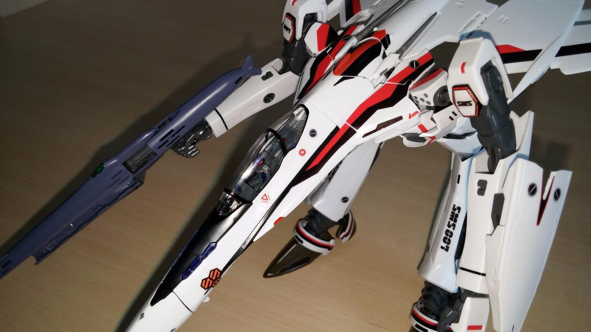 Bandai Macross Transformable Model Kit 1/72 Scale VF-25F Messiah Valkyrie Alto Custom customer photo 2