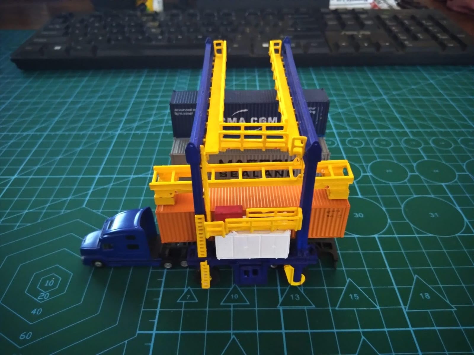 Walthers Cornerstone Series N Scale Kits Sanding Tower & Drying House customer photo 1