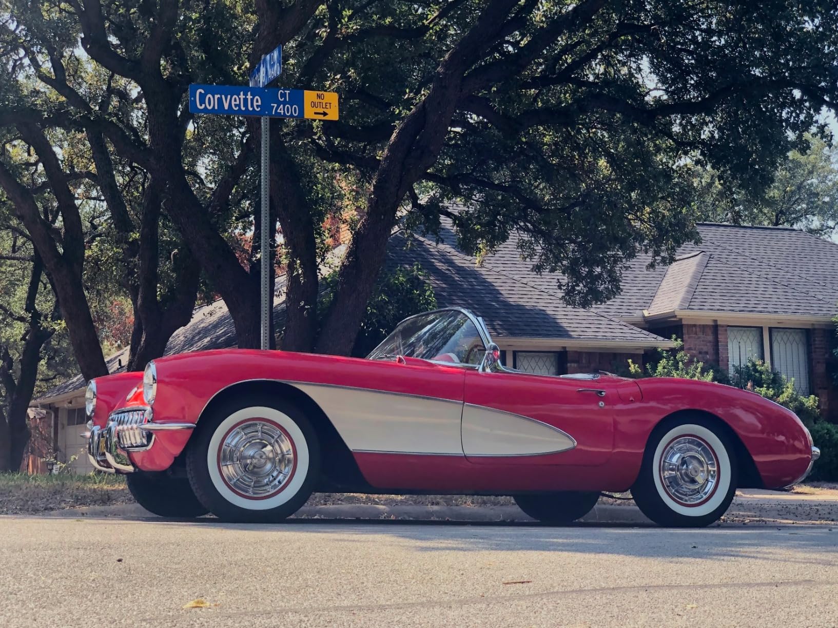 Maisto 1:24 Scale Assembly Line 1957 Chevrolet Corvette Diecast Model Kit customer photo 1