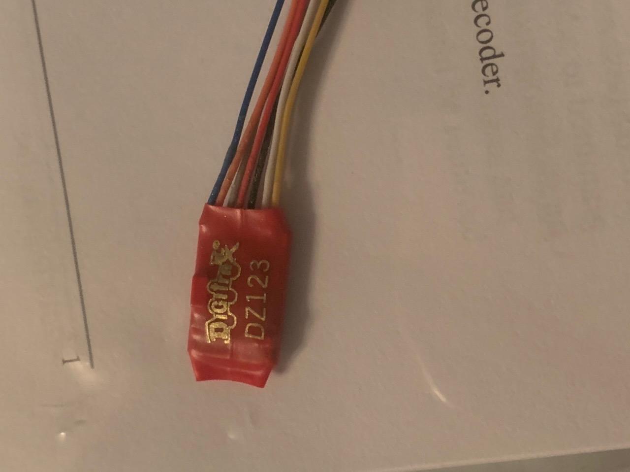 Digitrax 1 Amp Economy Wired Decoder (2 Function) Z Scale customer photo 2