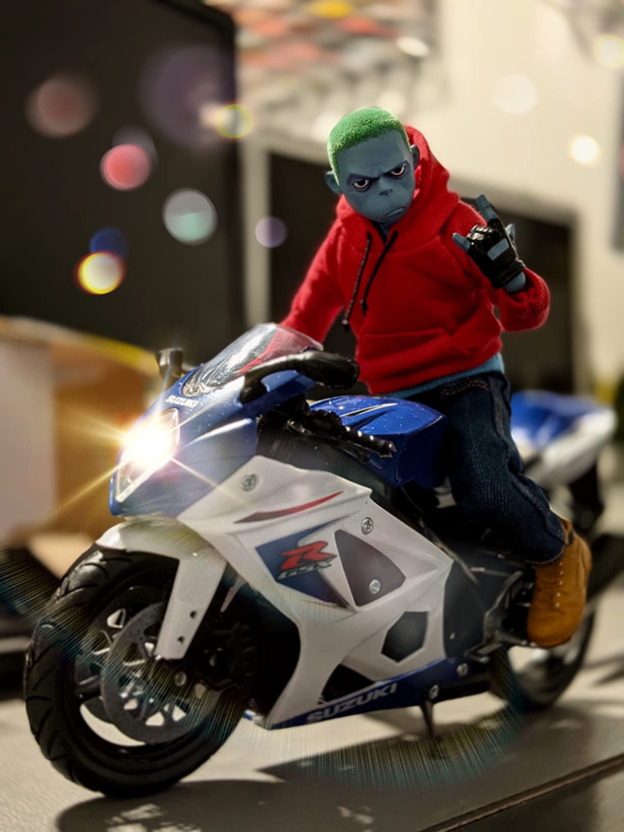 New Ray Motorcycles 1:12 2008 Suzuki Gsx-R R1000 customer photo 2