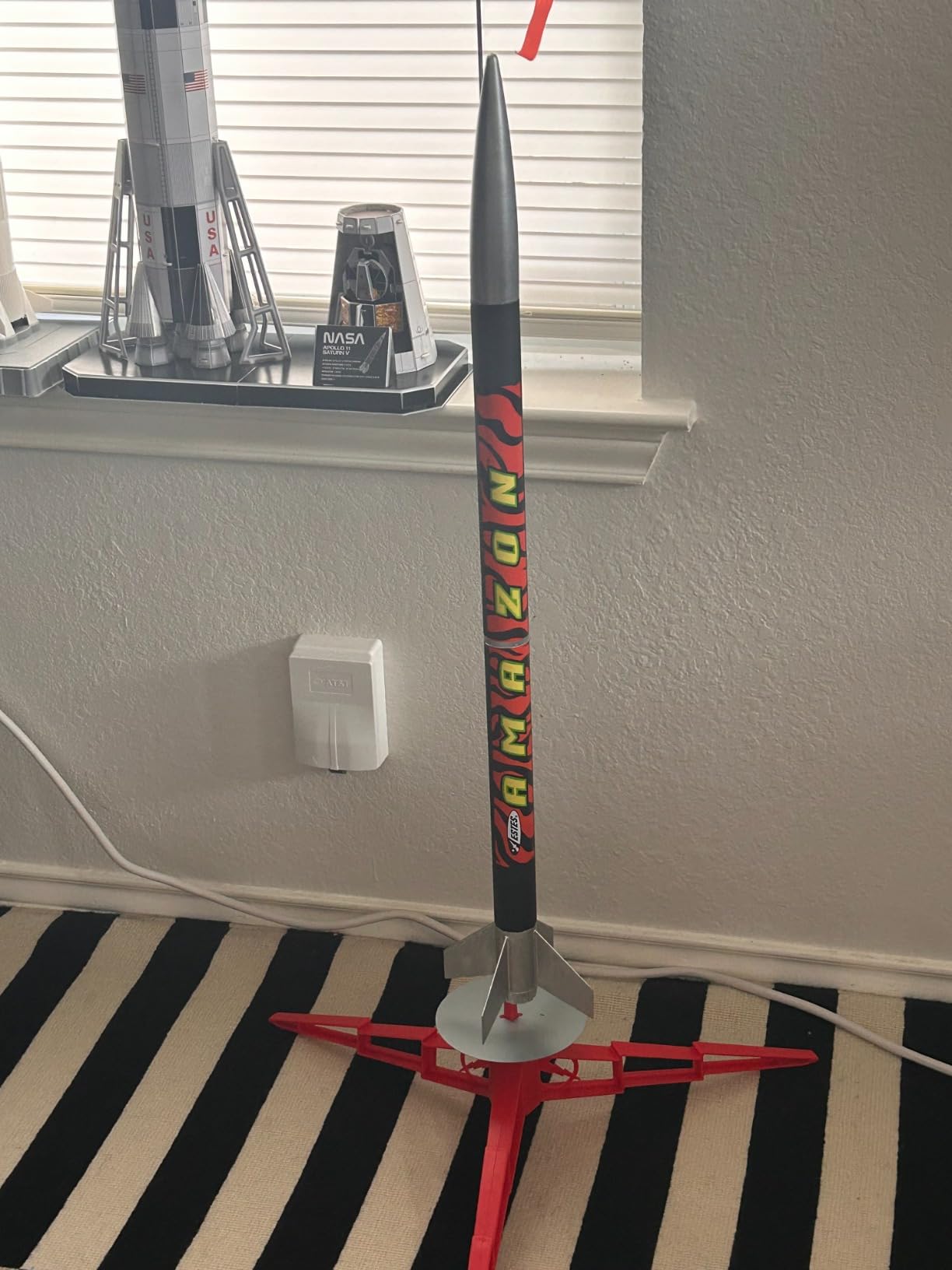 Estes 1469 Tandem X Rocket-Building Kit, Beginner Flying-Rocket Model Kit for Ages 10+, Includes Launch Pad and Controller customer photo 1