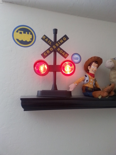 Hayes 15887 Railroad Train / Track Crossing Sign with Flashing Lights and Sounds customer photo 1