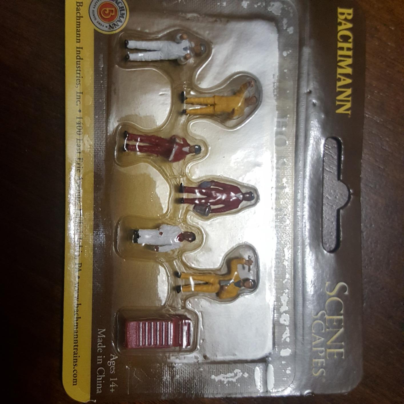 Bachmann Industries Miniature HO Scale Figures Mechanics Train (6 Piece) customer photo 1