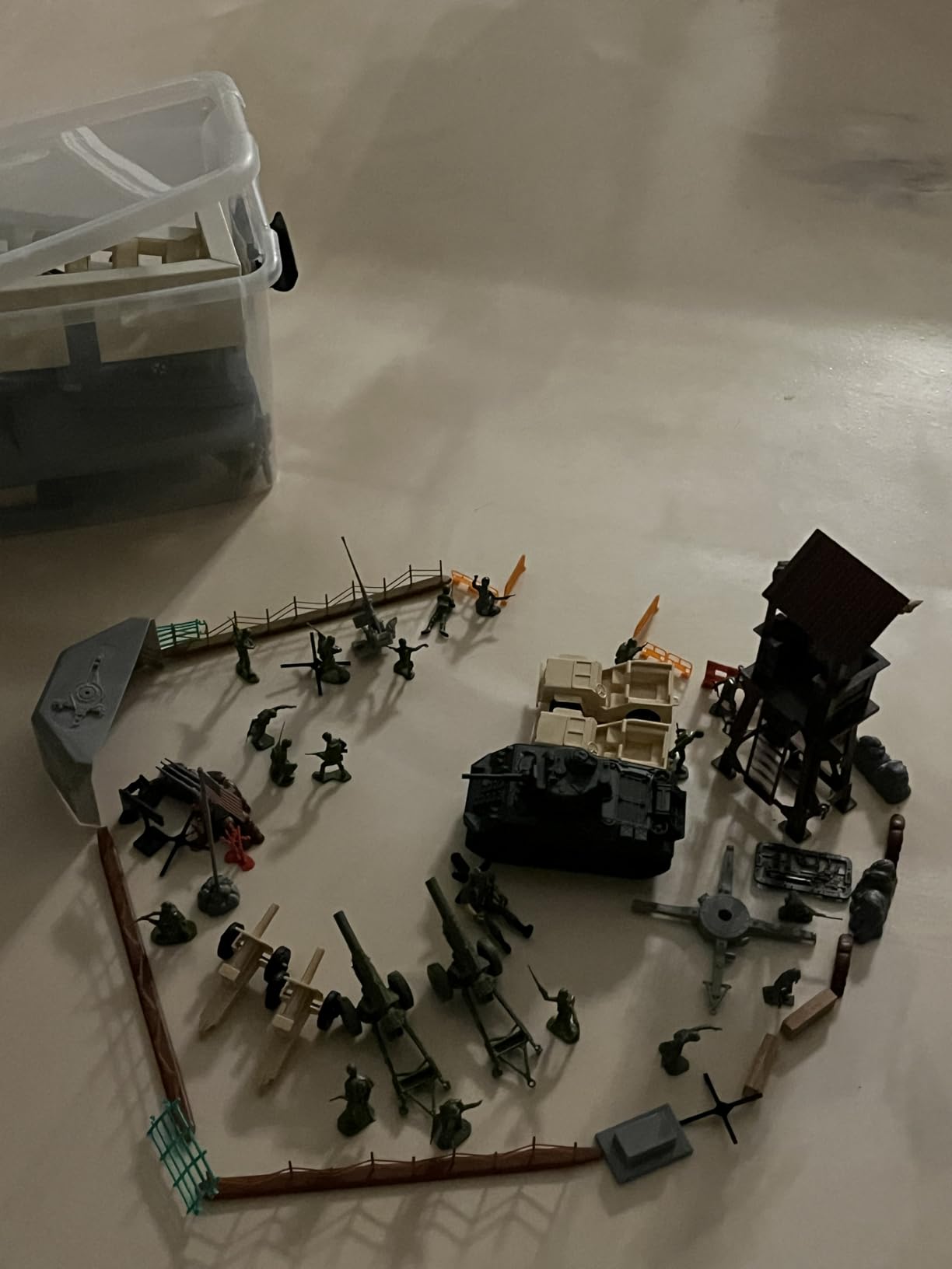BMC WW2 D-Day Plastic Army Men - Utah Beach 40pc Soldier Figures Playset customer photo 1