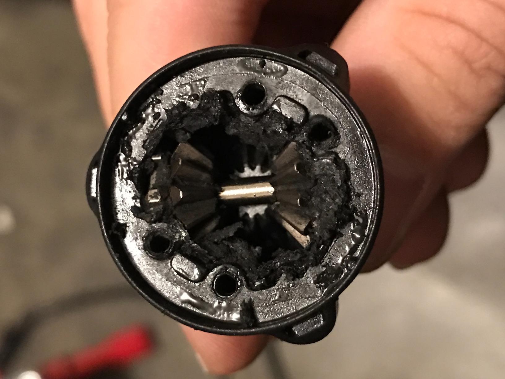 Traxxas 6884 Center Differential Housing with Seals and Hardware customer photo 1